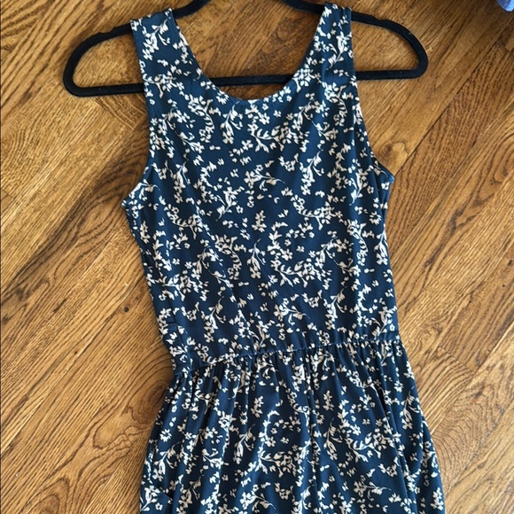 Floral Jumpsuit in Blue and White - Picture 4 of 4